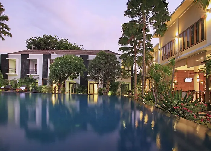 Hotel Padmasari 4*
