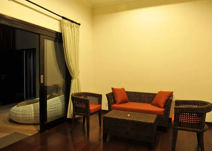 Padmasari Hotel 4*